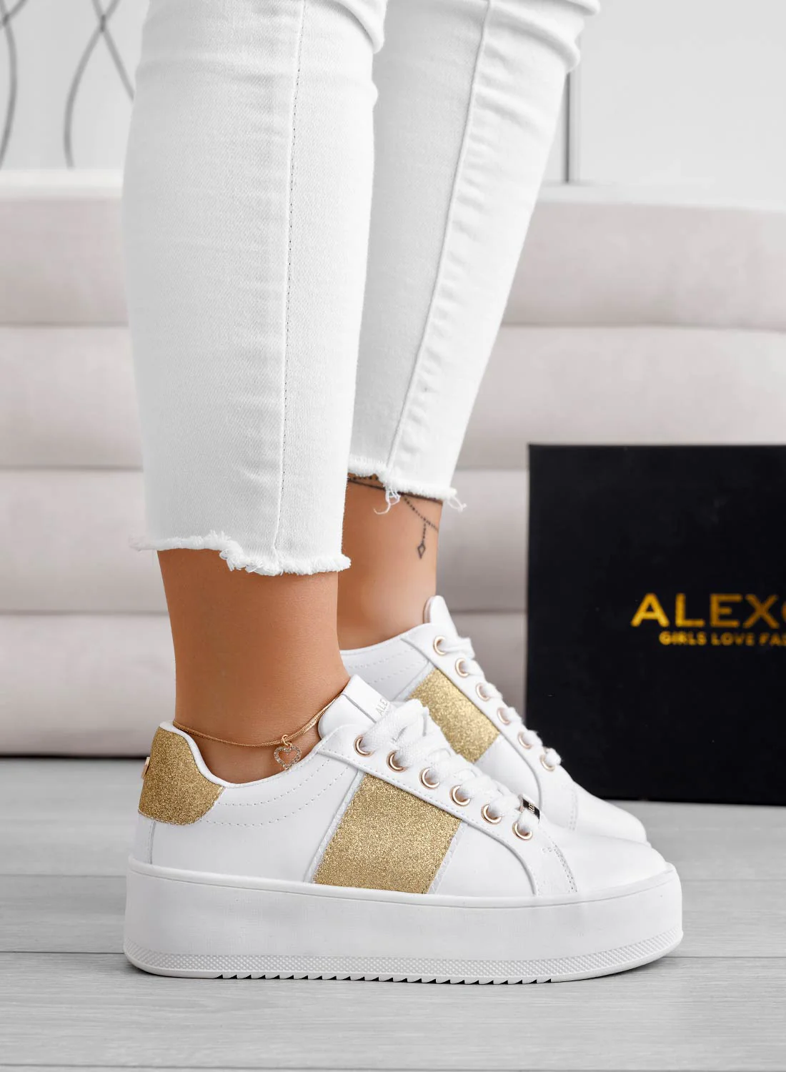 CIRCE - Sneakers bianche Alexoo con glitter oro - Image 6