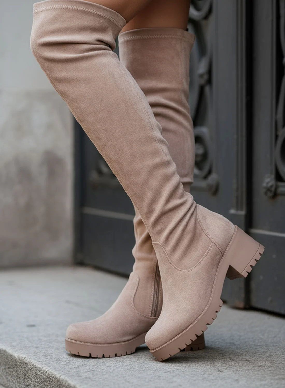 GLORIA - Stivali Alexoo beige scamosciati alla coscia - Image 5