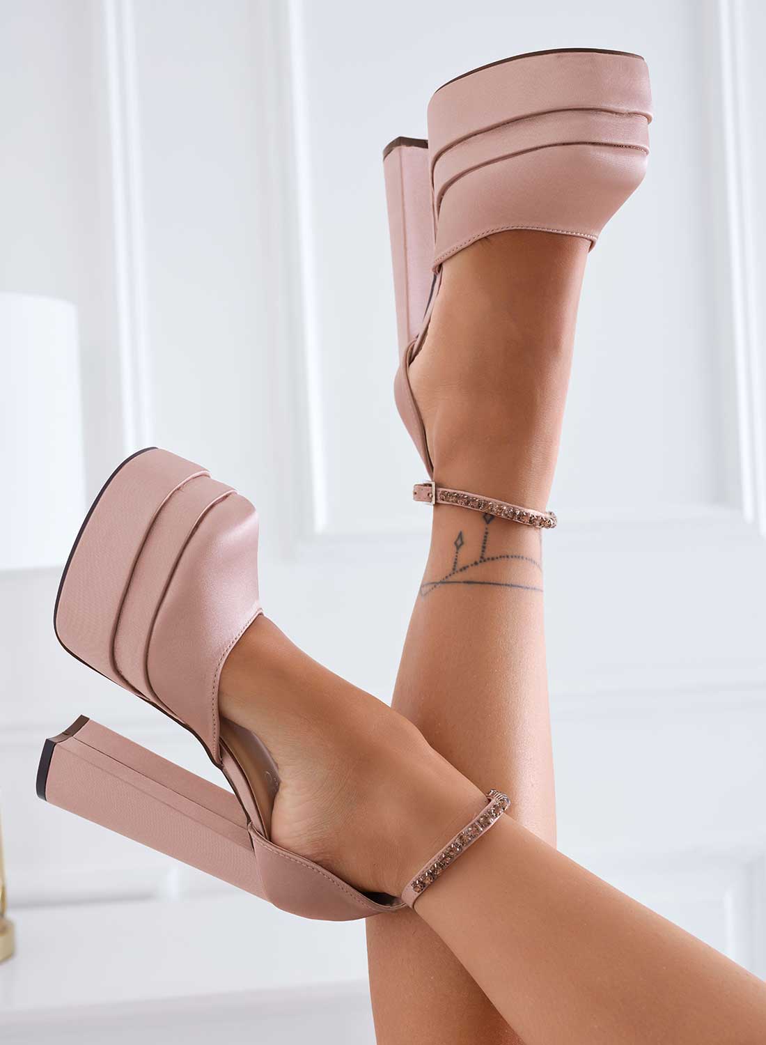 MANILA - Decolletè Alexoo oro rosa in raso con tacco alto e plateau e cinturino gioiello - Image 6